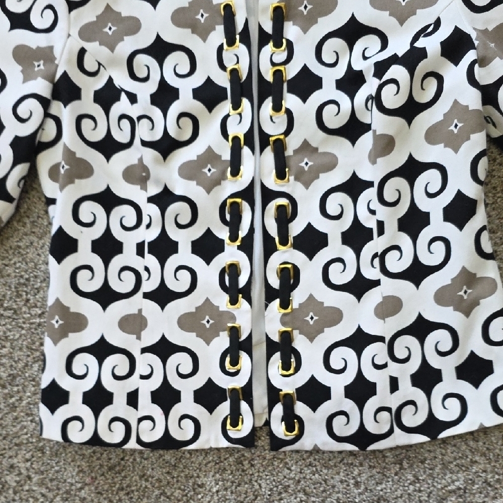 Susan Bristol Black and Cream Patterned Blazer - Picture 4 of 6